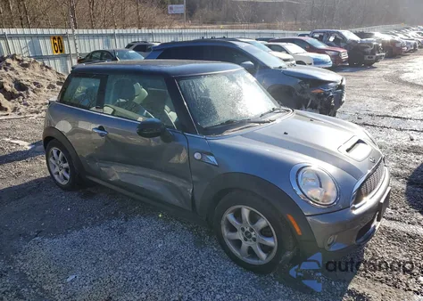 2010 Mini Cooper S z USA, uszkodzony, nr VIN WMWMF7C55ATZ73100